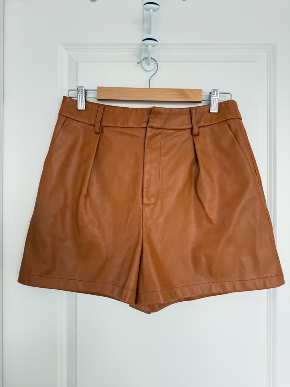 7 FOR ALL MANKIND |  Cognac High-Waist Faux Leather Tailored Shorts
